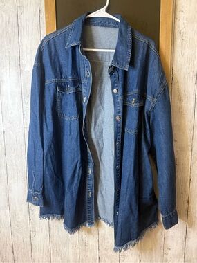 Women’s XL Denim Button Down Fringed Bottom  Long Sleeve Collared Shirt
